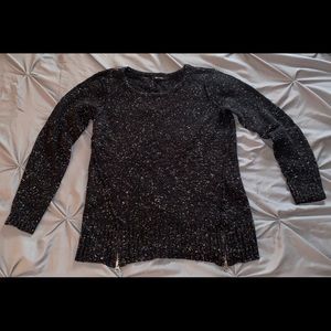 Black Relativity sweater with zippers